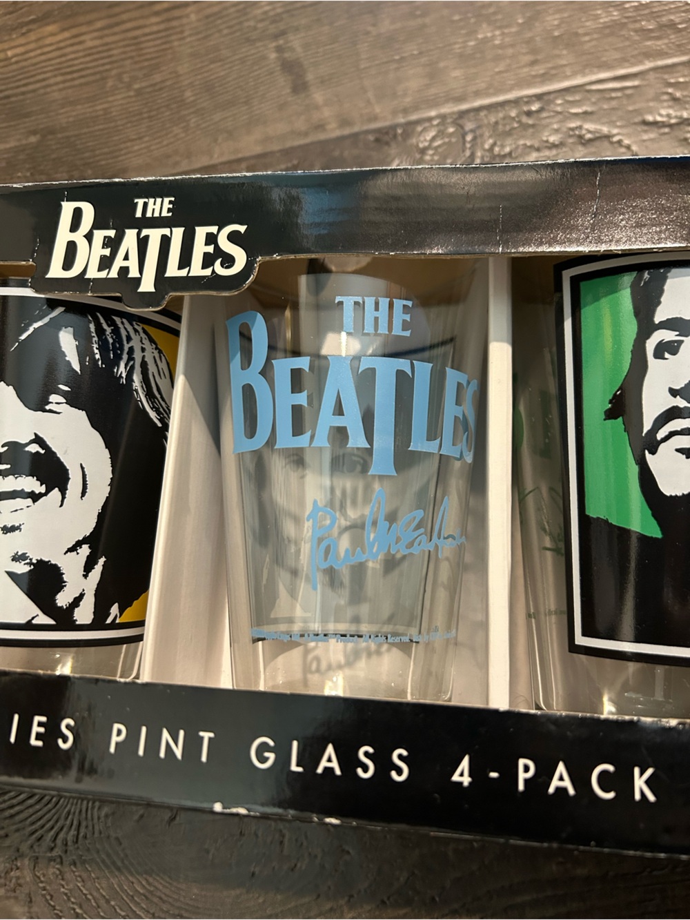 New in Box: The Beatles Multicolor Portrait Pint Glass Set (4-Pack) - Picture 3 of 3